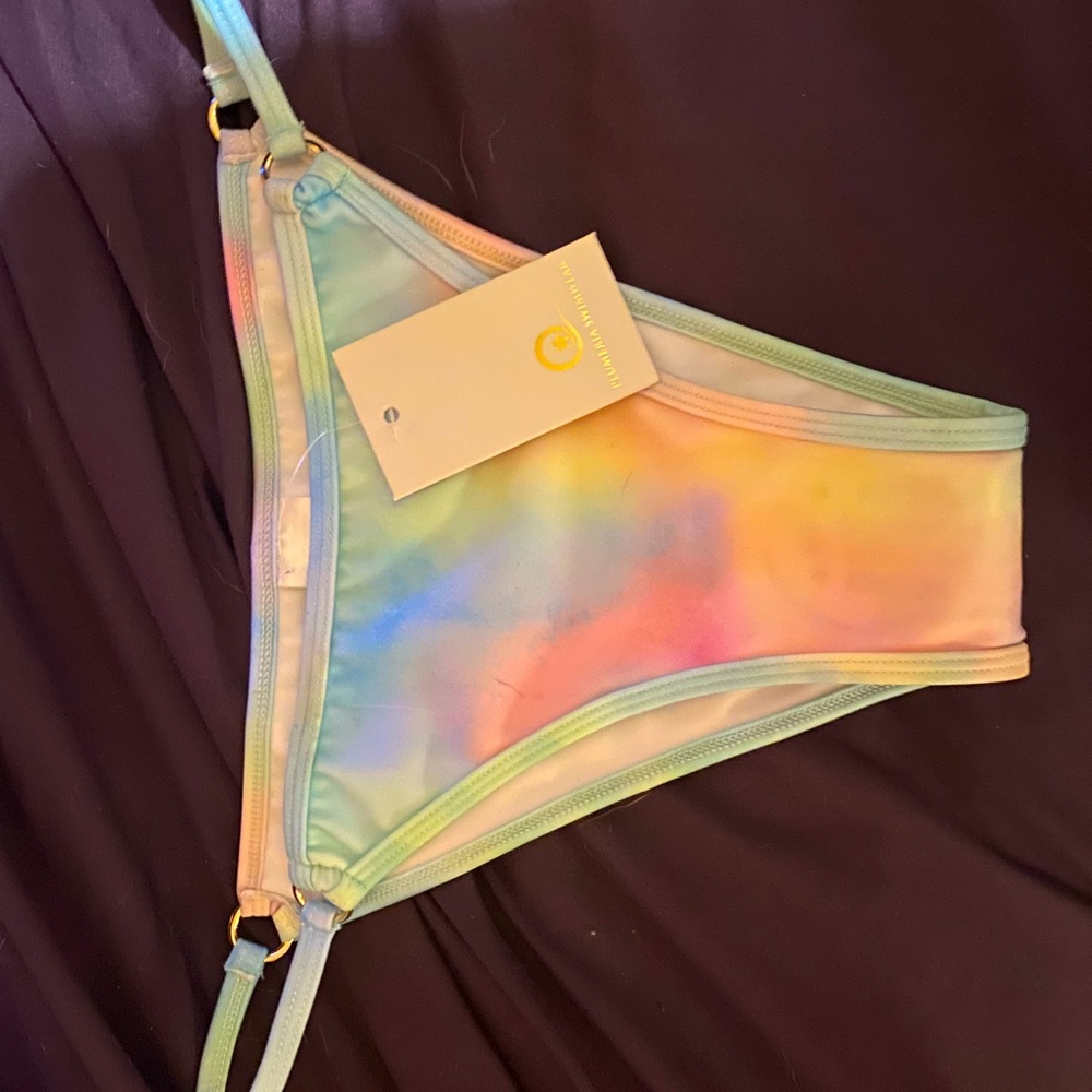 tie dye swim suit bottoms & white shein swim bottoms